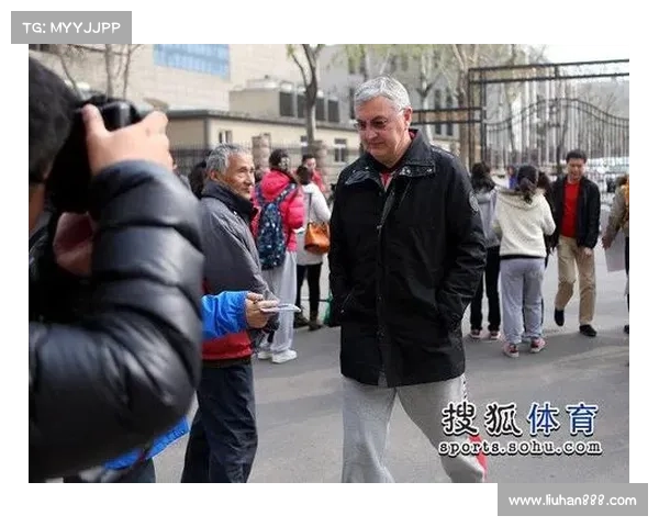 尤纳斯:从球场到人生的哲学思考与成长之路 尤纳斯:从球场到人生的哲学思考与成长之路